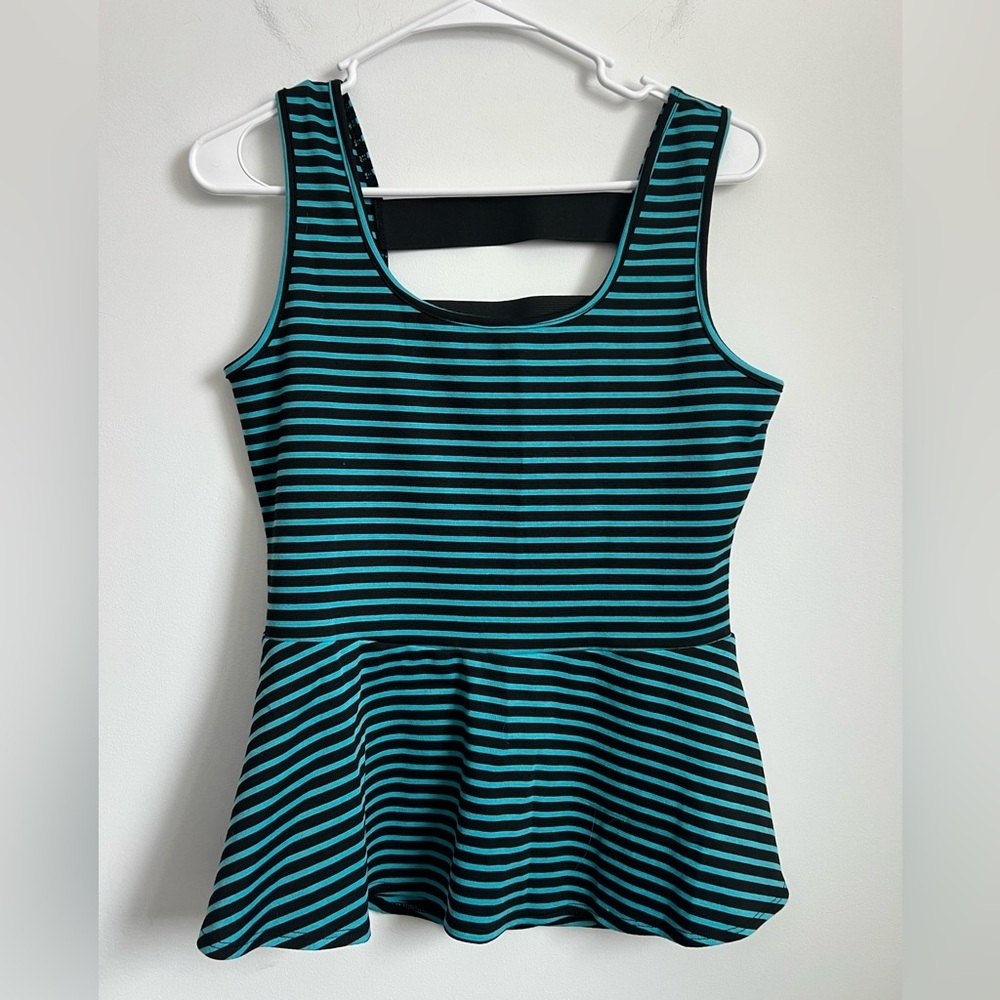 Maurices Striped Sleeveless Top Size Medium